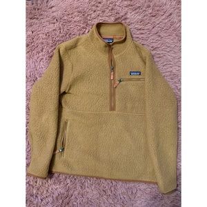 Patagonia half zip sweater size L